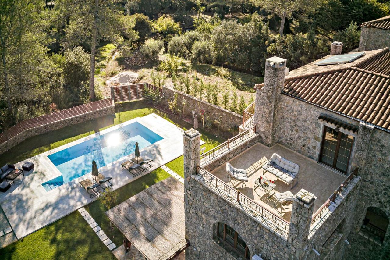 Filia Stone Villa Gouvia Exteriér fotografie
