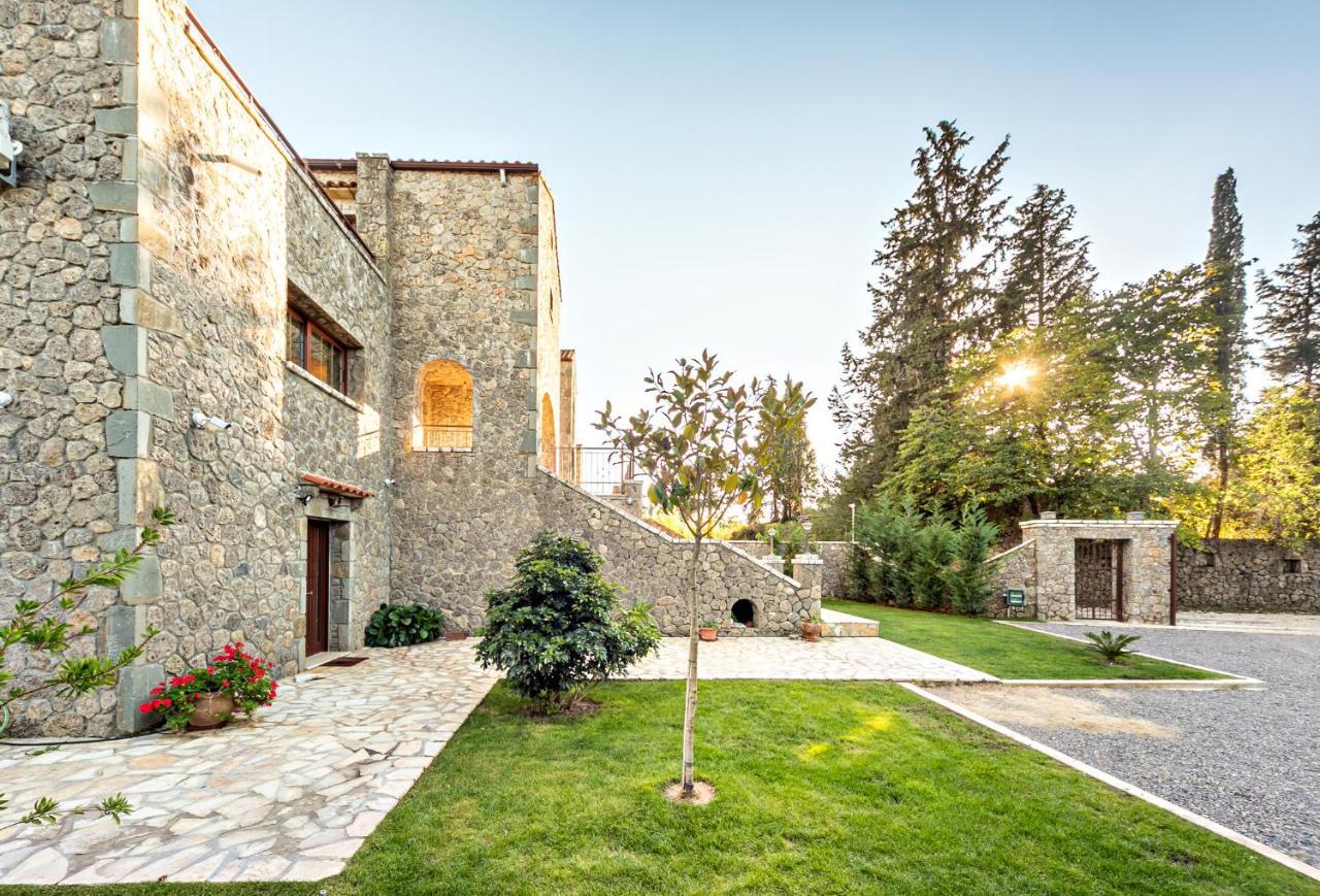 Filia Stone Villa Gouvia Exteriér fotografie