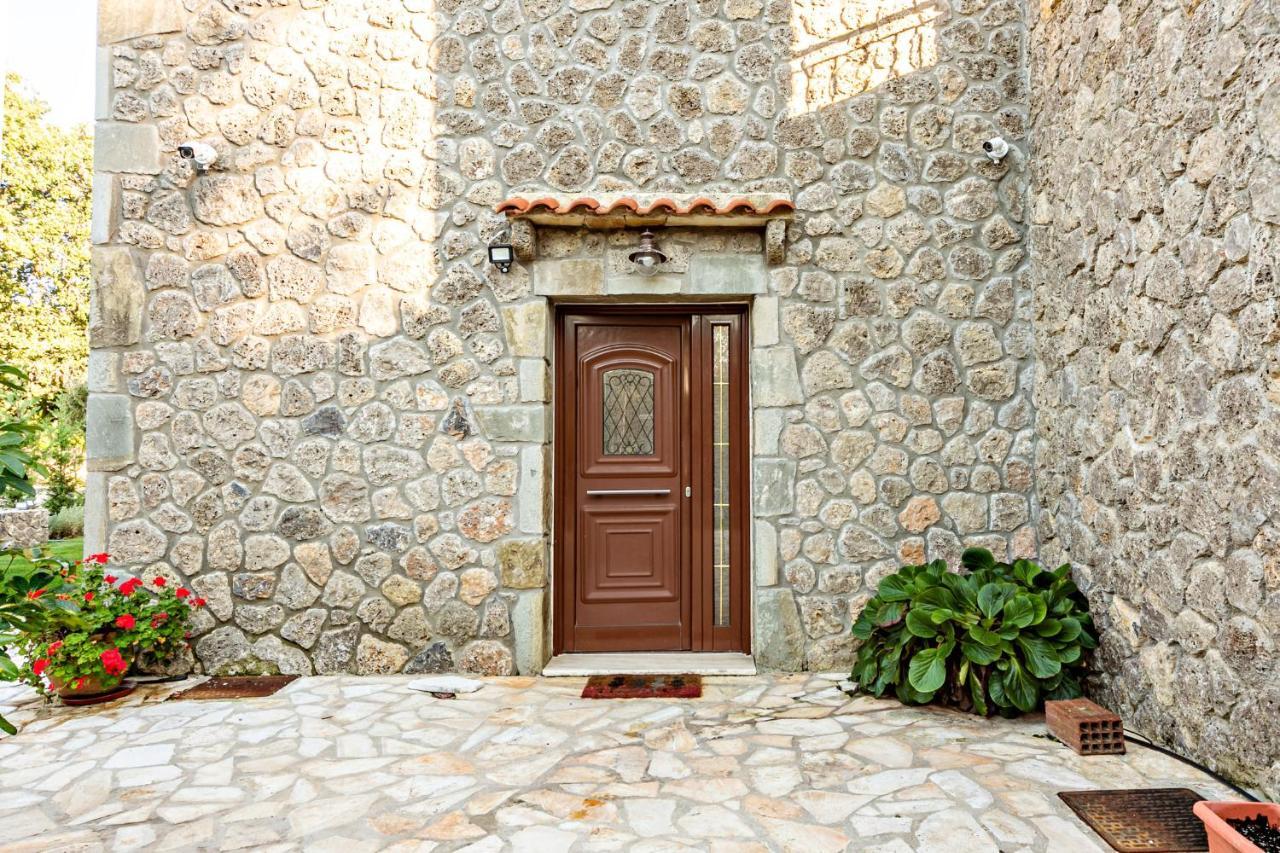 Filia Stone Villa Gouvia Exteriér fotografie