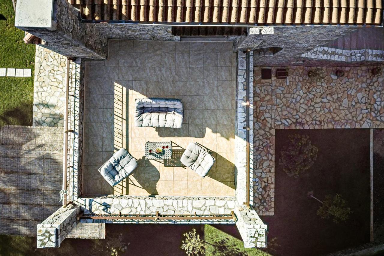 Filia Stone Villa Gouvia Exteriér fotografie