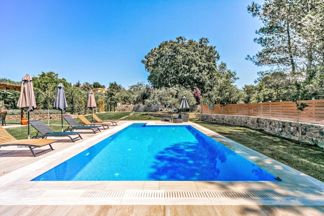 Filia Stone Villa Gouvia Exteriér fotografie