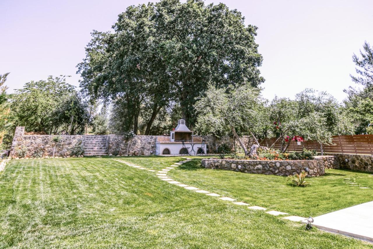 Filia Stone Villa Gouvia Exteriér fotografie